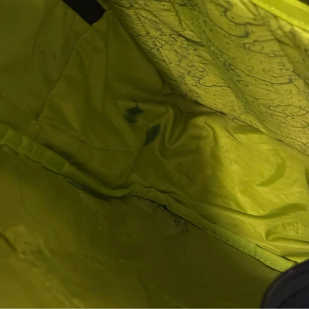 Pacsafe Venturesafe 15L GII Backpack - read - Picture 5 of 6